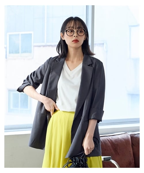 nissen（ニッセン）の「綿１００％汗染みしにくいＶネック５分袖Ｔシャツ＜大きいサイズ有＞（Tシャツ/カットソー・レディース・黒/ネイビー/オフホワイト/グレイッシュモカ/モスカーキ/ロイヤルグリーン/スモークピンク/バーガンディ/アプリコット/ライムイエロー/グレイッシュブルー/ラズベリー/ダークグリーン/サニーイエロー/ソフトピンク・L/LL/3L/4L/5L/6L/8L/10L/M/S）」の17枚目の写真