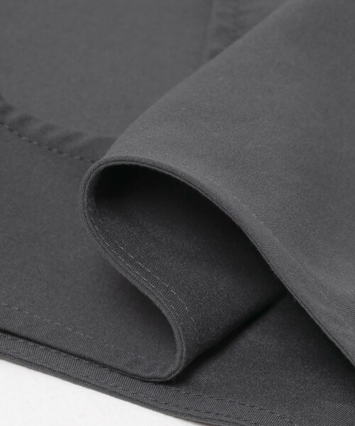 URBAN RESEARCH ROSSO（アーバンリサーチロッソ）の「CHIGNON　ヘムレースサテンタンクトップ（タンクトップ・レディース・OWHITE/BLACK・Free）」の13枚目の写真