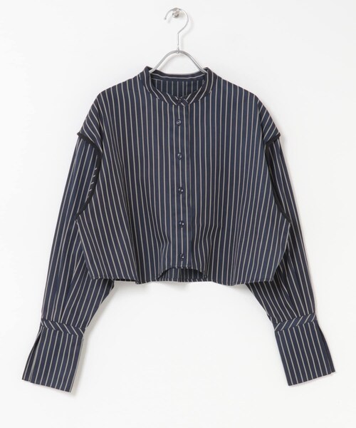 KBF（ケイビーエフ）の「ヘムデザインクロップドシャツ（シャツ/ブラウス・レディース・CREAM st/NAVY st・one）」の11枚目の写真
