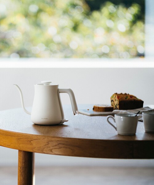 ADAM ET ROPE'（アダムエロペ）の「【BALMUDA / バルミューダ】The Pot［電気ケトル］（キッチン家電・レディース・ブラック/ホワイト・F）」の8枚目の写真