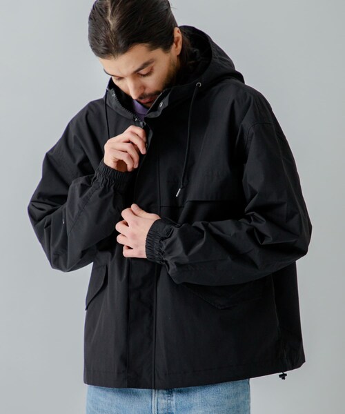 URBAN RESEARCH Sonny Label（アーバンリサーチサニーレーベル）の「撥水ナイロンマウンテンパーカー（マウンテンパーカー・メンズ・カーキ/ブラック/ホワイト・M/L）」の2枚目の写真