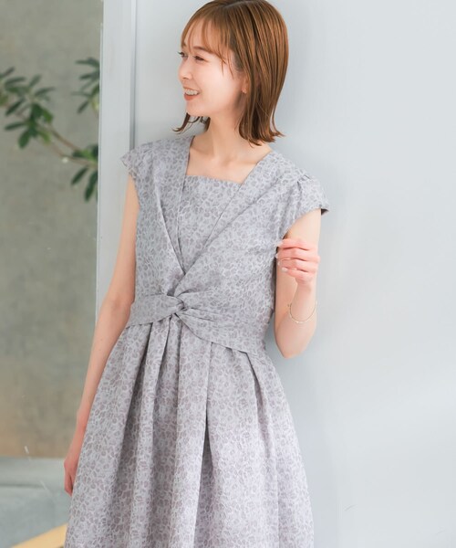 URBAN RESEARCH ROSSO（アーバンリサーチロッソ）の「『別注』Chaco×ROSSO　ジャガード2WAYドレス（ワンピース・レディース・mocha/blue・FREE）」の4枚目の写真