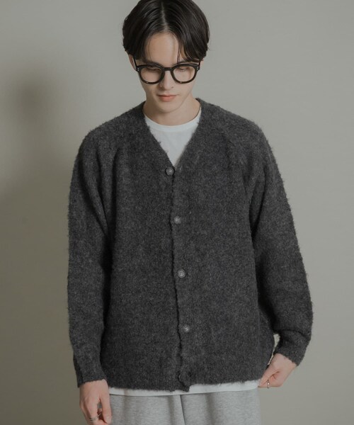 SENSE OF PLACE by URBAN RESEARCH（センスオブプレイスバイアーバンリサーチ）の「ブークレVネックカーディガン（カーディガン/ボレロ・メンズ・CHARCOAL/GREIGE/GREEN/RED・M/L）」の7枚目の写真