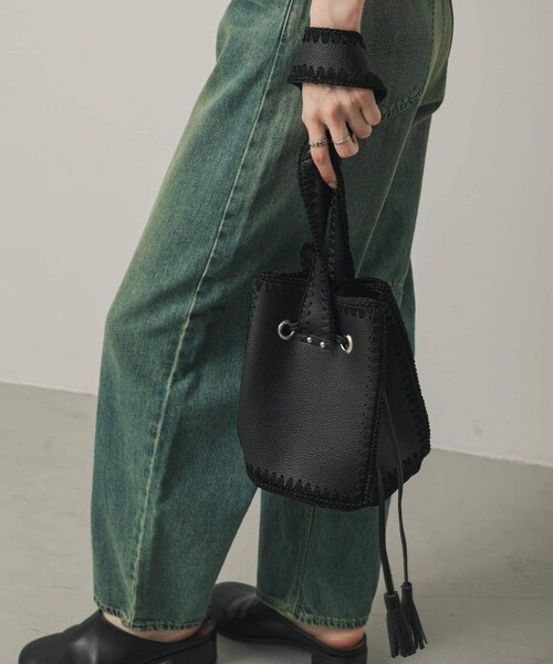 SENSE OF PLACE by URBAN RESEARCH（センスオブプレイスバイアーバンリサーチ）の「エンブロイダリーキンチャクバッグ（その他雑貨・レディース・BLACK/BROWN・one）」の10枚目の写真