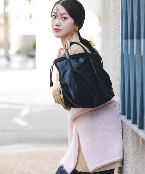 RODE SKO（ロデスコ）の「ウォッシャブルミニショルダーバッグ『Ssize』（ショルダーバッグ・レディース・BEIGE/BLACK/D.SILVER/BLUE GRAY/MINT/OFF/BROWN/YELLOW/LIGHT PINK/CAMEL・one）」の21枚目の写真