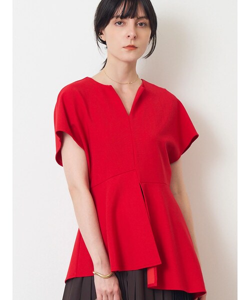 ELENDEEK(エレンディーク)の「ASYMMETRY FLARE CS(Tシャツ/カットソー・レディース・オフホワイト/ブラック/レッド/ブラウン・F)」の15枚目の写真