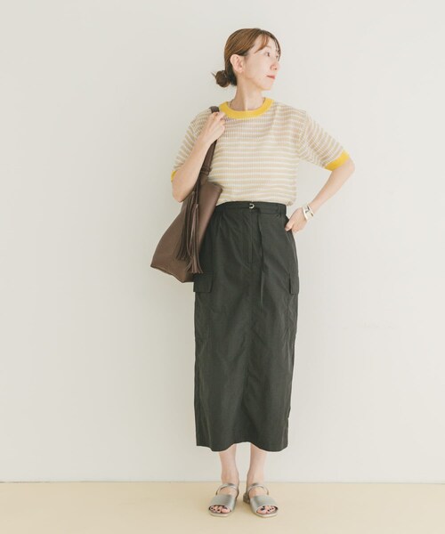 ITEMS URBANRESEARCH(アイテムズ アーバンリサーチ)の「ナイロンカーゴタイトスカート(スカート・レディース・L.BEG/MOC/BLK・FREE/TALL)」の8枚目の写真