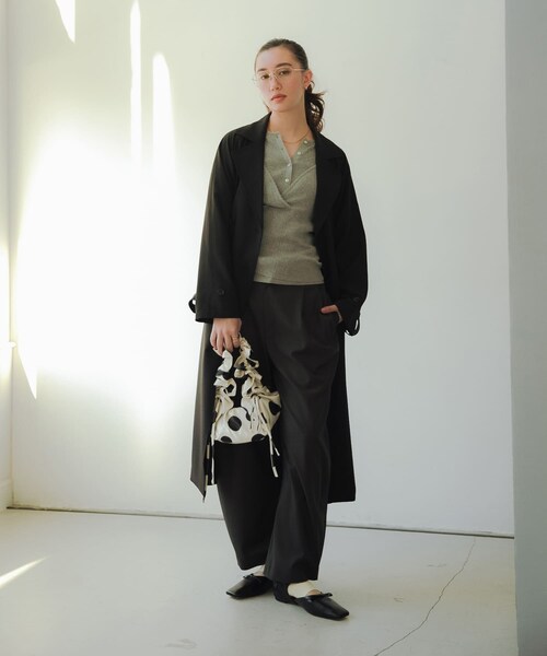 URBAN RESEARCH（アーバンリサーチ）の「『撥水/UVカット』ドロストトレンチコート（ステンカラーコート・レディース・GREGE/BEIGE/BLACK・36/38）」の13枚目の写真