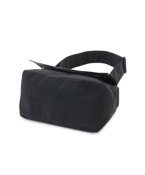 ADAM ET ROPE'（アダムエロペ）の「【texnh/テクネ】POST（ショルダーバッグ・メンズ・ブラック・F）」の7枚目の写真