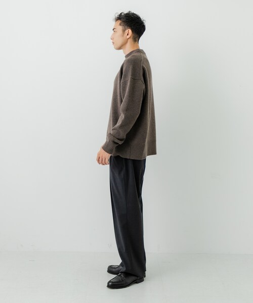 URBAN RESEARCH（アーバンリサーチ）の「new basic　WOOL CASHMERE CHUNKY SWEATER（ニット/セーター・メンズ・CHARCOAL/BROWN・M/L/XL）」の9枚目の写真