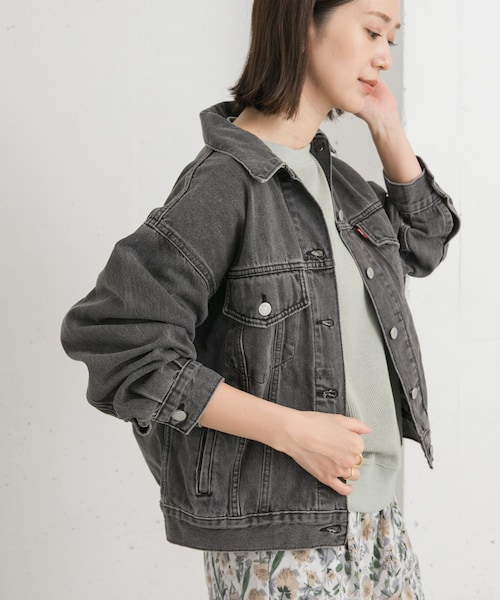 URBAN RESEARCH DOORS（アーバンリサーチドアーズ）の「Levi’s　90s TRUCKER（デニムジャケット・レディース・ライトインディゴ/ブラック・S）」の7枚目の写真
