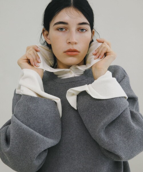 LAATO(ラート)の「crew neck soft knit(ニット/セーター・レディース・バター/ネズミ・Free)」の6枚目の写真