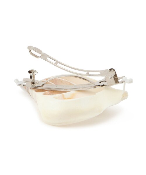 ADAM ET ROPE'(アダムエロペ)の「【J'aDoRe・一部店舗限定】【Raponesa General Store(レポネサジェネラルストア)】SEASHELL HAIRCLIP(バレッタ/ヘアクリップ・レディース・オフホワイト・F)」の18枚目の写真