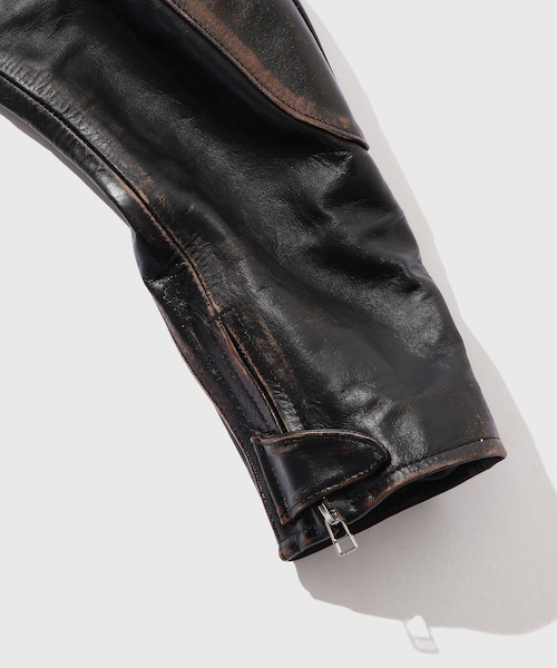 ADAM ET ROPE'（アダムエロペ）の「【NVRFRGT/ネヴァーフォーゲット】DISTRESSED LEATHER MOTORCYCLE JACKET（ライダースジャケット・メンズ・ダークブラウン・2）」の8枚目の写真