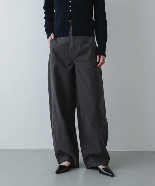 SENSE OF PLACE by URBAN RESEARCH（センスオブプレイスバイアーバンリサーチ）の「バレルレッグチノパンツ（チノパンツ・レディース・IVORY/Y.BEIGE/CHARCOAL・S/M/L）」の22枚目の写真