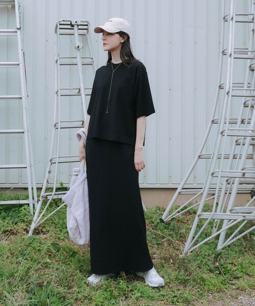 URBAN RESEARCH(アーバンリサーチ)の「ドライタッチハイゲージニットTシャツ(Tシャツ/カットソー・レディース・BLACK/OFF・FREE)」の18枚目の写真