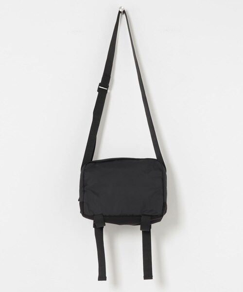 URBAN RESEARCH（アーバンリサーチ）の「THE NORTH FACE PURPLE LABEL　Nylon Shoulder Bag（ショルダーバッグ・メンズ・Coyote(CO)/AH.Gray/Black(K)・-）」の6枚目の写真