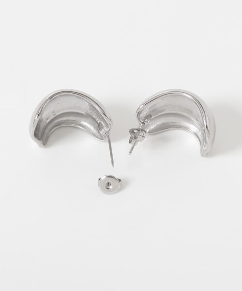 SMELLY（スメリー）の「ステンレスニュアンスワイドピアス（ピアス（両耳用）・レディース・SLV・-）」の7枚目の写真