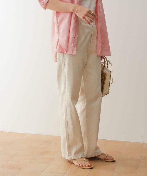 URBAN RESEARCH DOORS(アーバンリサーチドアーズ)の「デニムワイドパンツ(デニムパンツ・レディース・NATURAL/INDIGO・S/M/L)」の16枚目の写真