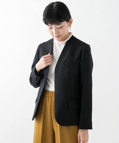 URBAN RESEARCH（アーバンリサーチ）の「WORK NOT WORK　メランジウールHANカラージャケット（ノーカラージャケット・レディース・COYOTE/CHARCOAL・1/2）」の6枚目の写真