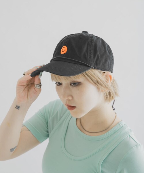 THE GOODLAND MARKET（ザグッドランドマーケット）の「That’s　THATS THE SMILE CAP（キャップ・メンズ・BK/WH/BEIGE・Free）」の2枚目の写真