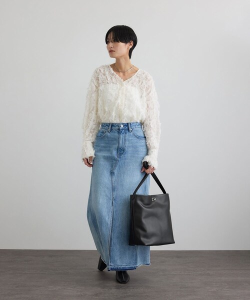 ADAM ET ROPE'（アダムエロペ）の「【WEB限定】【W S（ドゥーブル）】ソフトレザーメタルロックバケットバッグ（ショルダーバッグ・レディース・ブラック/ブラック系/ベージュ系・F）」の13枚目の写真
