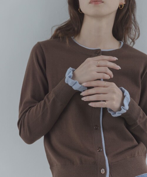 URBAN RESEARCH Sonny Label（アーバンリサーチサニーレーベル）の「配色フリルニットカーディガン（カーディガン/ボレロ・レディース・グレー/ネイビー/ブラウン・Free）」の19枚目の写真