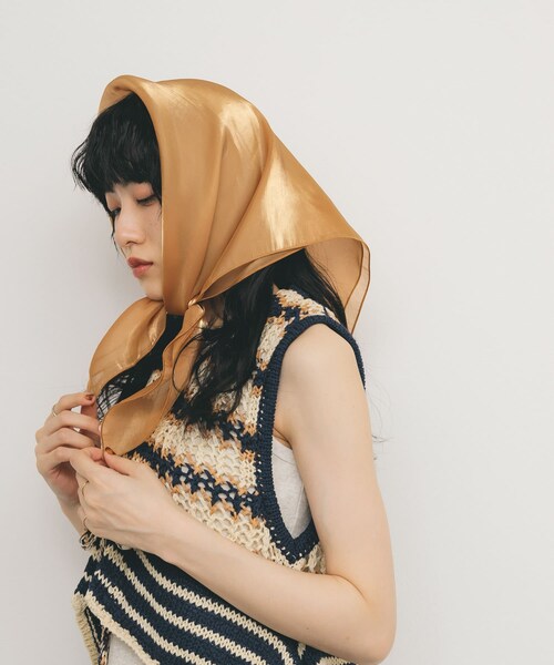 KBF(ケイビーエフ)の「シアーグロススクエアスカーフ(バンダナ/スカーフ・レディース・BROWN/MOSS GRAY・one)」の13枚目の写真