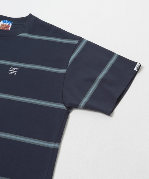 URBAN RESEARCH(アーバンリサーチ)の「CITY COUNTRY CITY EMBROIDERD LOGO BORDER T(Tシャツ/カットソー・メンズ・NAVY・M/L/XL)」の6枚目の写真