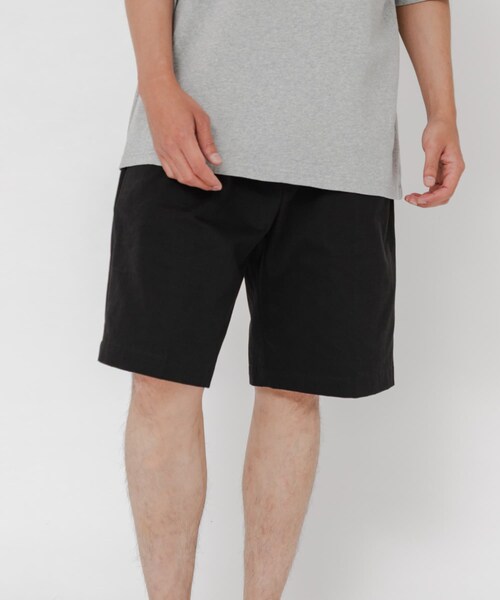 URBAN RESEARCH(アーバンリサーチ)の「『別注』BROOKS BROTHERS×URBAN RESEARCH PLEAT SHORTS(その他パンツ・メンズ・BLACK/ECRU・M/L/XL)」の8枚目の写真