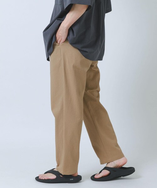 ITEMS URBANRESEARCH(アイテムズ アーバンリサーチ)の「『接触冷感/イージーケア/吸水速乾/撥水/防汚』高機能シアサッカー イージートラウザー(楽着シリーズ)(その他パンツ・メンズ・BLACK/BEIGE/L.BLUE・M/L)」の18枚目の写真