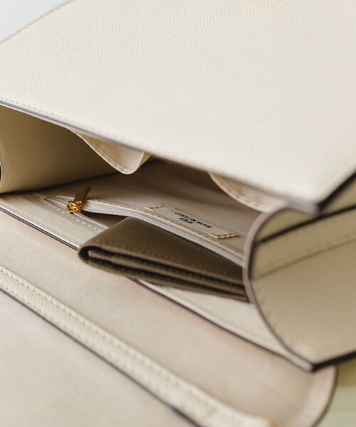 RODE SKO（ロデスコ）の「サブバッグ付フラップハンドバッグ（ハンドバッグ・レディース・NAVY/IVORY/GREIGE/BLACK・one）」の16枚目の写真