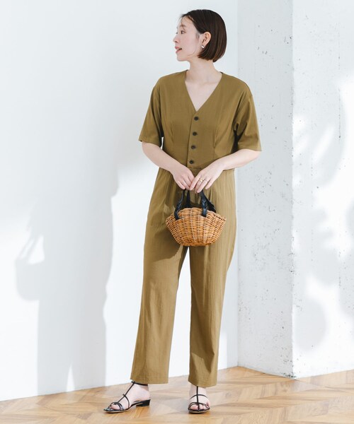 URBAN RESEARCH ROSSO（アーバンリサーチロッソ）の「F by ROSSO　ウエスト切り替えVネックオールインワン（サロペット/オーバーオール・レディース・KHAKI/GRAY・36/38）」の16枚目の写真