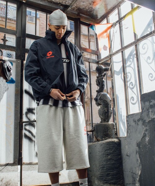 URBAN RESEARCH（アーバンリサーチ）の「LOTTO　LOGO NYLON BLOUSON（ブルゾン・メンズ・BLACK/NAVY・M/L/XL）」の10枚目の写真