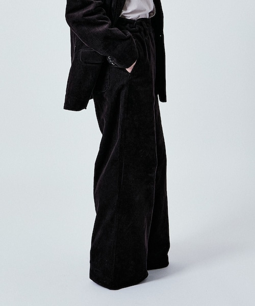 ADAM ET ROPE'(アダムエロペ)の「2WAY WAIST GATHER CORD PANTS UNISEX (SETUP対応)(その他パンツ・レディース・ダークブラウン/ベージュ/ネイビー・36/38/40/42)」の5枚目の写真