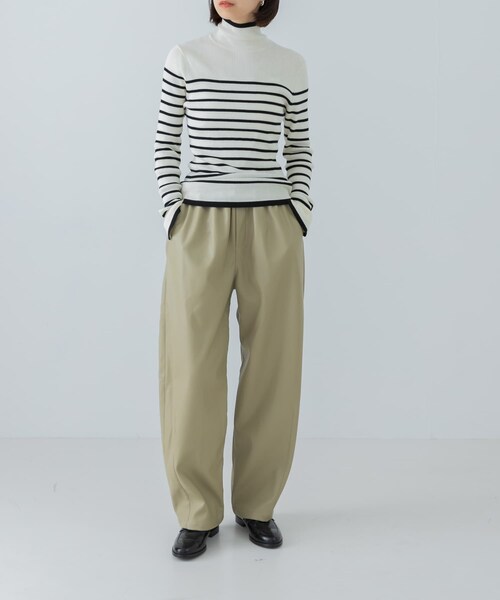 URBAN RESEARCH(アーバンリサーチ)の「レザーライクコクーンパンツ(その他パンツ・レディース・BLACK/BEIGE・FREE)」の19枚目の写真