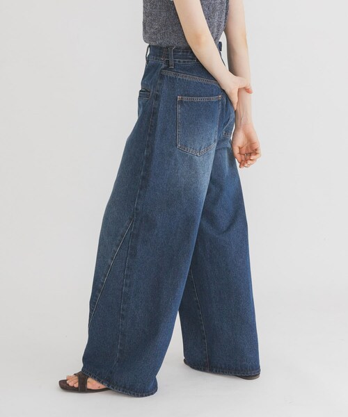 KBF(ケイビーエフ)の「WIDEレッグアジャストデニム(デニムパンツ・レディース・BLUE/L.BLUE・36/38/34)」の16枚目の写真