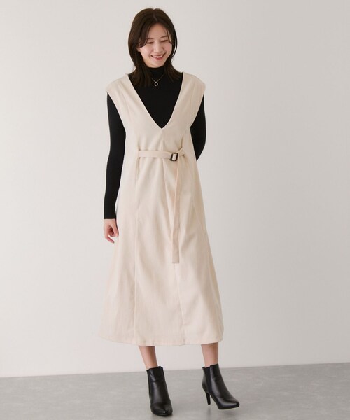 Jayro(ジャイロ)の「フロントベルトVネックワンピース(ワンピース・レディース・ブラック/オフホワイト/ダークブラウン/ピンク・M)」の1枚目の写真