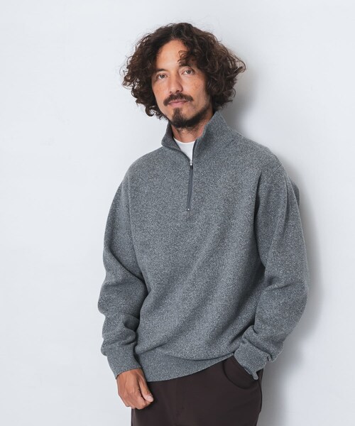URBAN RESEARCH Sonny Label（アーバンリサーチサニーレーベル）の「OOPS　バックBIGロゴニット（ニット/セーター・メンズ・GRAY/BLACK/GREIGE・M/L/XL）」の14枚目の写真