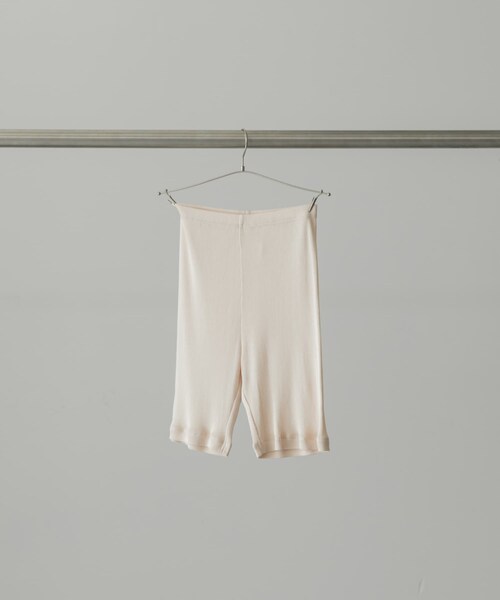 かぐれ（カグレ）の「シルクテレコショートレギンス（レギンス/スパッツ・レディース・IVORY/CHARCOAL・FREE）」の2枚目の写真