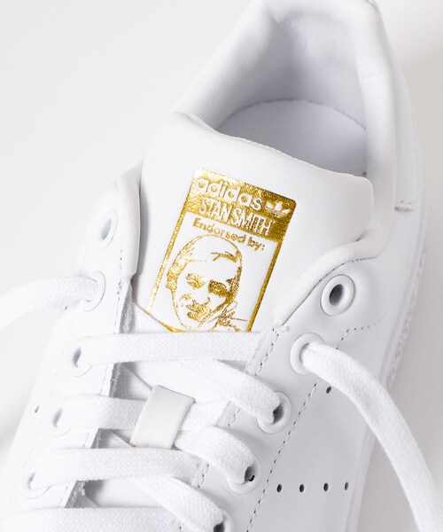 URBAN RESEARCH ROSSO（アーバンリサーチロッソ）の「adidas　STAN SMITH（スニーカー・レディース・ホワイトゴールド・22.5/23/23.5/24/24.5/25/25.5）」の7枚目の写真