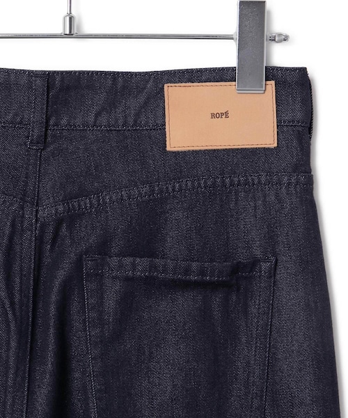 ROPE'（ロペ）の「シルク混リアクティブデニムセンタープレスパンツ（デニムパンツ・レディース・ホワイト/ネイビー・36/38/40）」の14枚目の写真