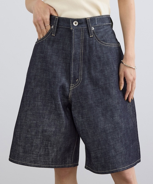 ADAM ET ROPE'(アダムエロペ)の「【J'aDoRe・一部店舗限定】【KURO(クロ)】STRUCTURE SHORTS(デニムパンツ・レディース・ネイビー系・26/27/28)」の8枚目の写真