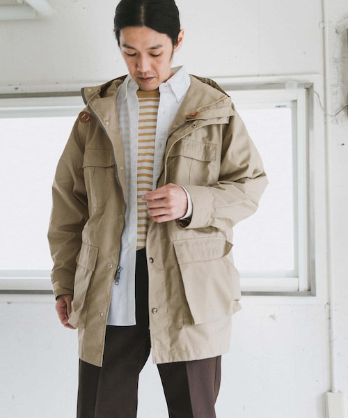 URBAN RESEARCH DOORS（アーバンリサーチドアーズ）の「『別注』SIERRA DESIGNS×DOORS　MOUNTAIN PARKA（マウンテンパーカー・メンズ・Blue Gray/Greige/Ink Black・M/L）」の2枚目の写真