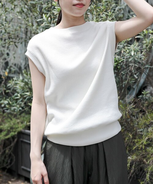 URBAN RESEARCH DOORS（アーバンリサーチドアーズ）の「FORK&SPOON　変形ワッフルノースリーブプルオーバー（Tシャツ/カットソー・レディース・IVORY/GRAY/OFFxNVY/CAMxIVO・1）」の11枚目の写真