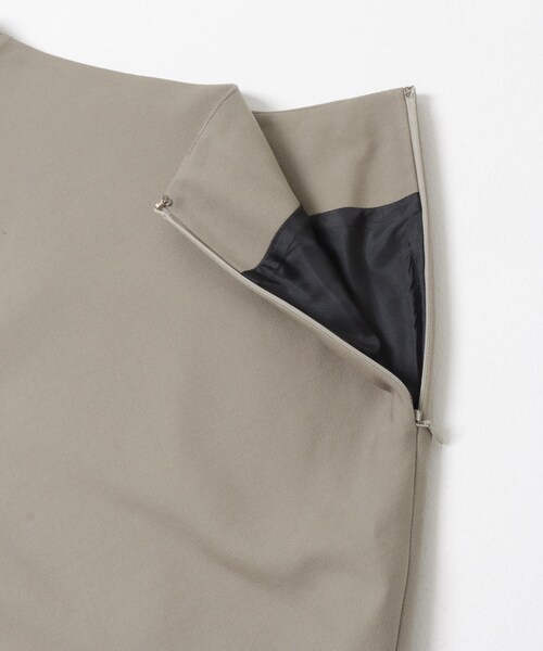 URBAN RESEARCH(アーバンリサーチ)の「SATORU SASAKI MINI-LONG SKIRT(スカート・レディース・CHARCOAL/BEIGE・36)」の7枚目の写真