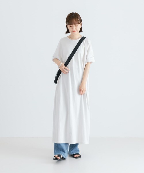 URBAN RESEARCH（アーバンリサーチ）の「ルーズTシャツワンピース（ワンピース・レディース・BLACK/STEEL・FREE）」の16枚目の写真