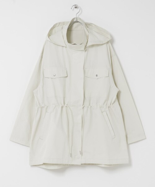 ITEMS URBANRESEARCH(アイテムズ アーバンリサーチ)の「『撥水/イージーケア』ライトフーディーブルゾン(ブルゾン・レディース・ECRU/BLK・Free)」の10枚目の写真
