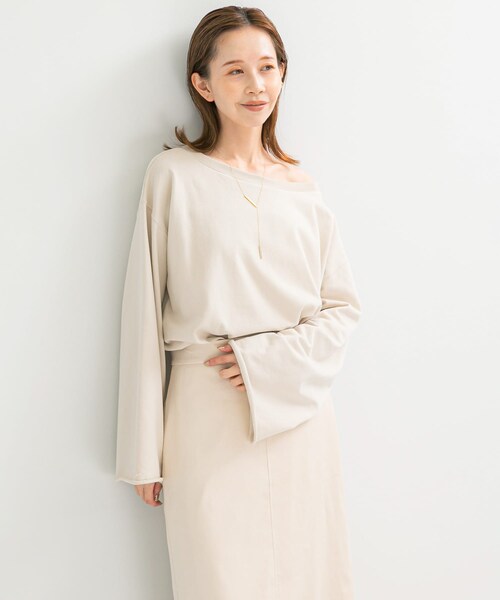 URBAN RESEARCH ROSSO（アーバンリサーチロッソ）の「オフショルライトスウェット（スウェット・レディース・L/BEIGE/MOON STONE・FREE）」の7枚目の写真