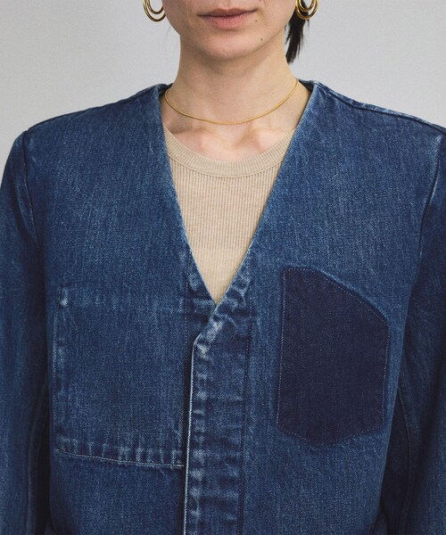 ADAM ET ROPE'（アダムエロペ）の「【TANAKA（タナカ）】NO COLLOR JEAN JACKET/デニムジャケット（デニムジャケット・レディース・ブルー系・S）」の16枚目の写真